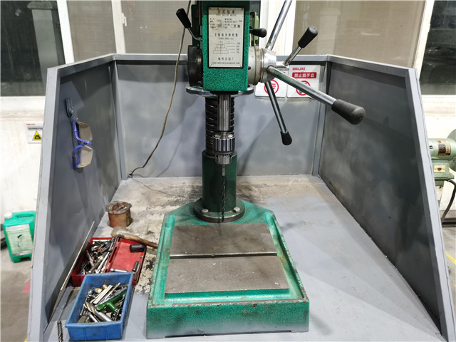 生產(chǎn)設(shè)備